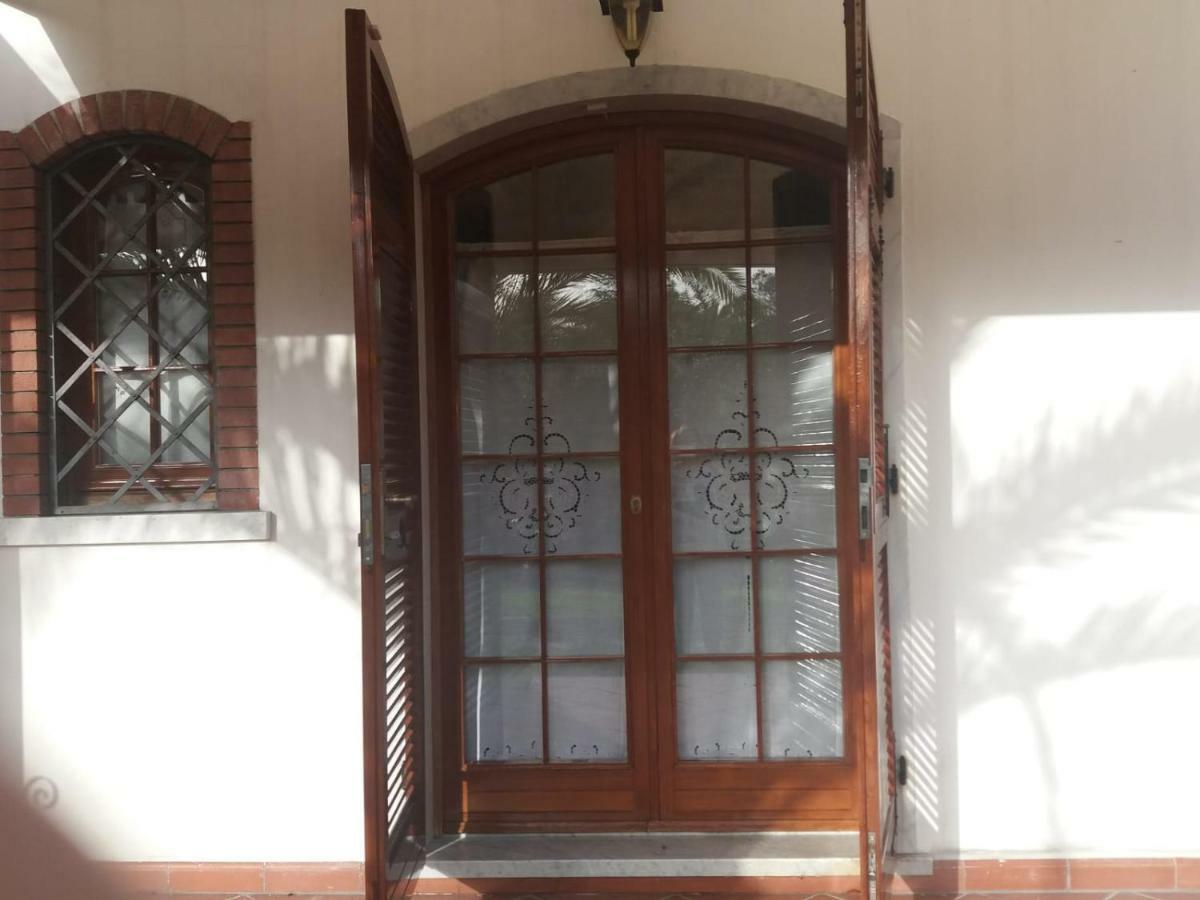 Da Adria Al Corvenale - Casa Vacanze Carrara - Villa Bagian luar foto