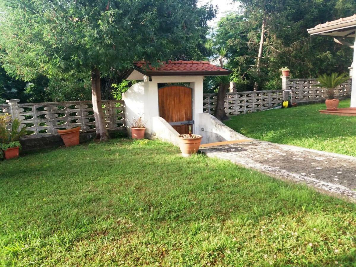 Da Adria Al Corvenale - Casa Vacanze Carrara - Villa Bagian luar foto