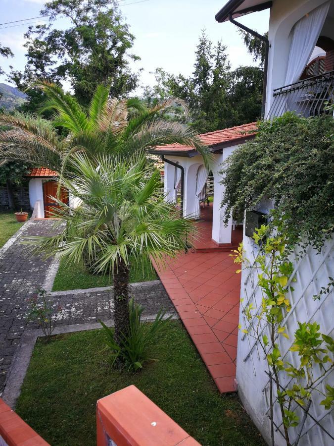Da Adria Al Corvenale - Casa Vacanze Carrara - Villa Bagian luar foto