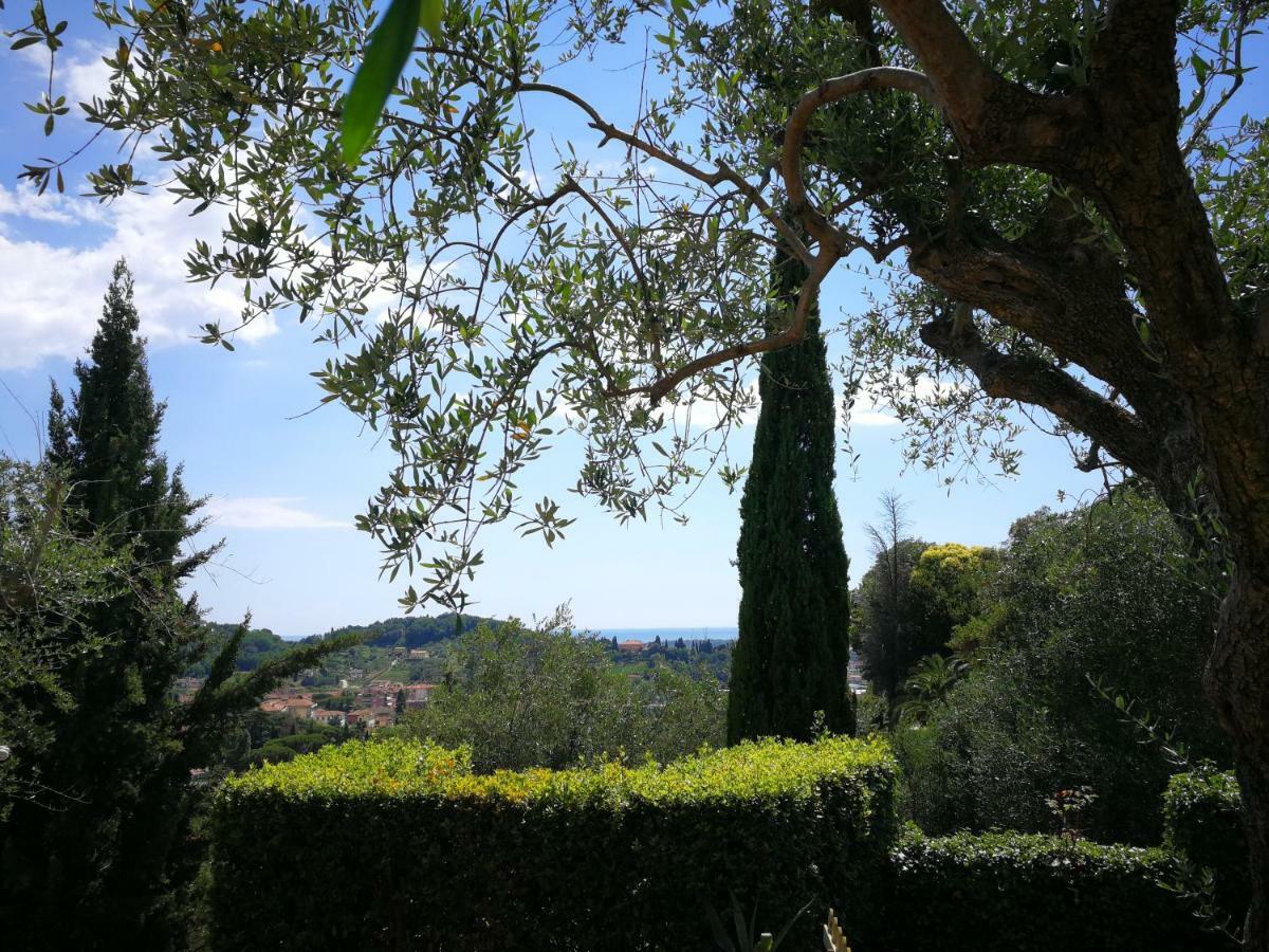 Da Adria Al Corvenale - Casa Vacanze Carrara - Villa Bagian luar foto